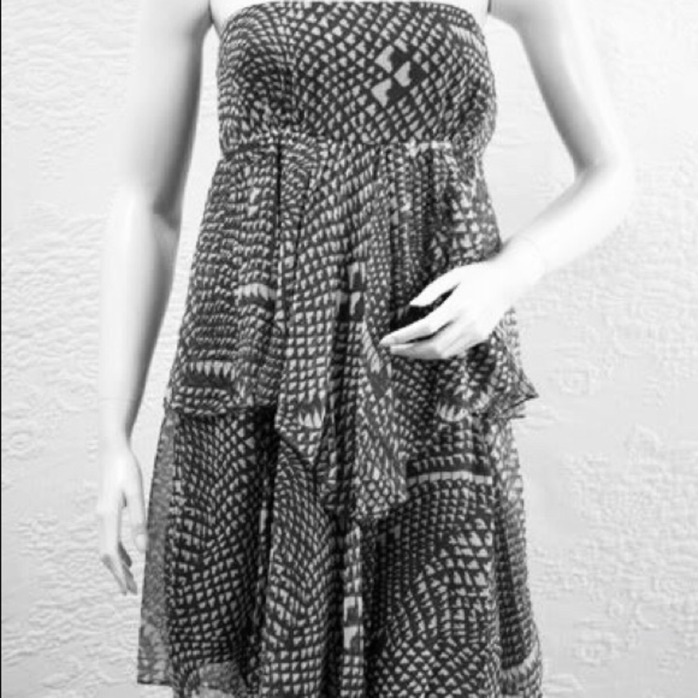 NWOT BCBG WISTERIA STRAPLESS DRESS